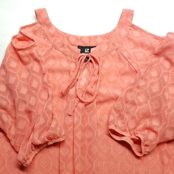 IZ Byer Orange open shoulder top , size Small - Picture 5 of 10
